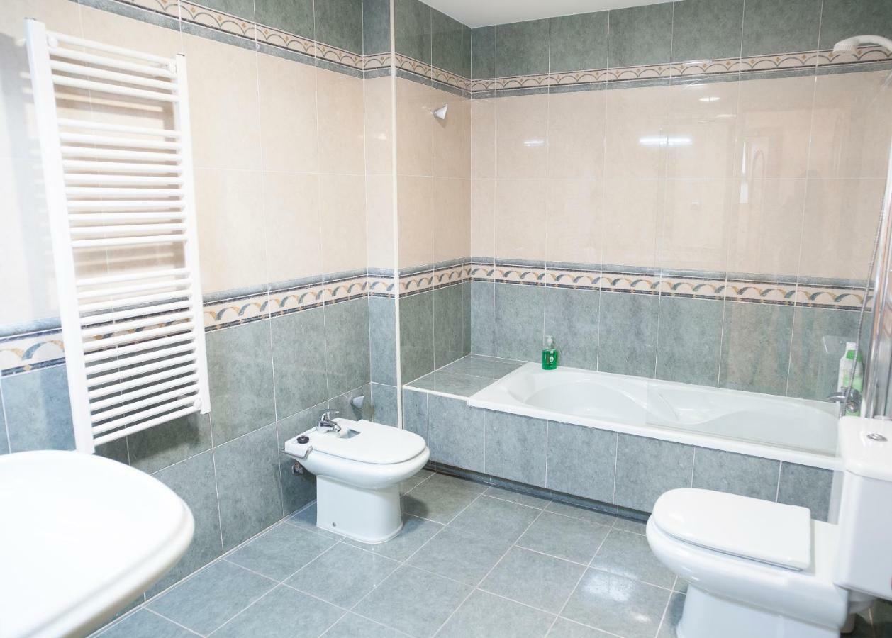 شقة Housingleon - Conde Duplex Con Garaje Gratuito المظهر الخارجي الصورة